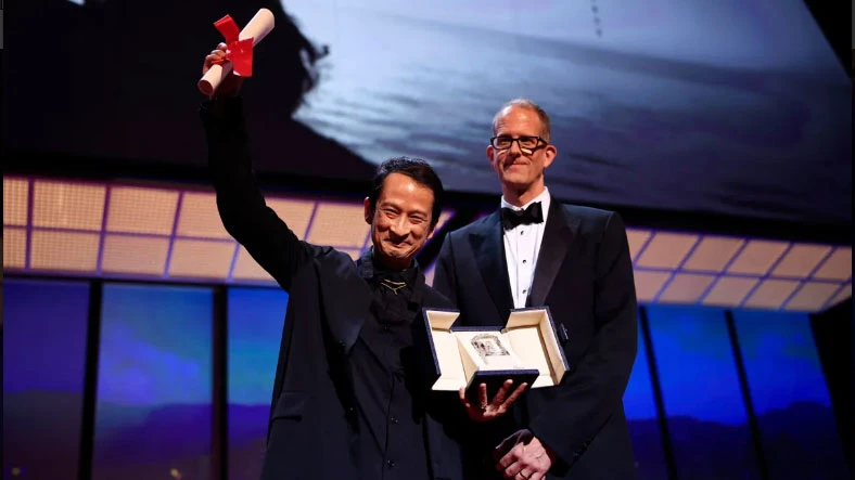 Đạo diễn Trần Anh Hùng nhận giải Đạo diễn xuất sắc nhất tại Cannes 2023. (Ảnh: festival-cannes.com)