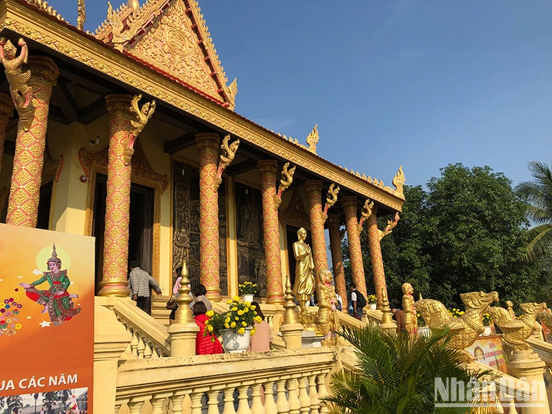 Nhiều hoạt động được tổ chức tại chùa Kh'mer ở Làng.