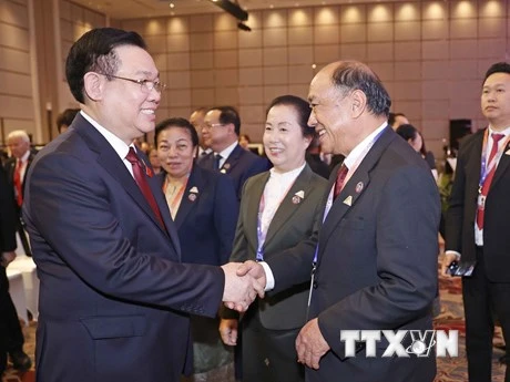Chủ tịch Quốc hội Vương Đình Huệ và đại biểu dự Lễ Khai mạc AIPA-44. (Ảnh: /TTXVN)