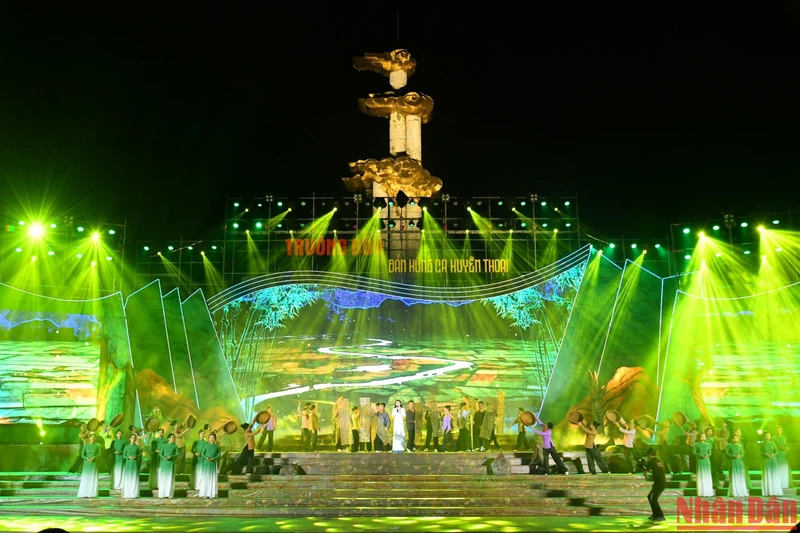 Chương trình nghệ thuật kỷ niệm Chiến thắng Truông Bồn năm 2022. (Ảnh: ĐĂNG KHOA)