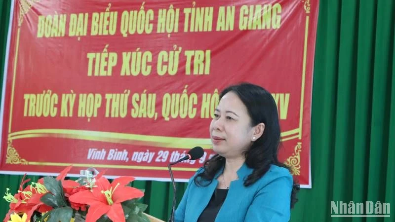 Phó Chủ tịch nước Võ Thị Ánh Xuân phát biểu tại buổi tiếp xúc cử tri huyện Châu Thành, tỉnh An Giang.