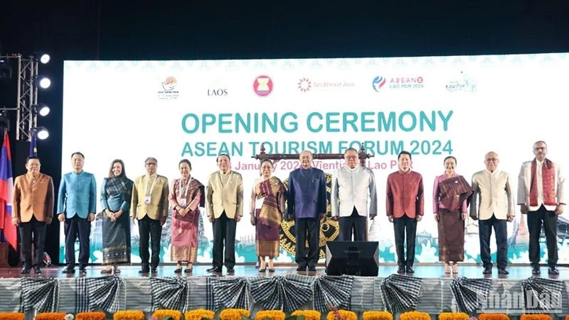Các đại biểu tại lễ khai mạc Diễn đàn Du lịch ASEAN 2024. (Ảnh: HẢI TIẾN)