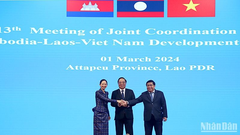 Cần tạo nhiều đột phá nhằm thúc đẩy hợp tác Tam giác phát triển Campuchia-Lào-Việt Nam