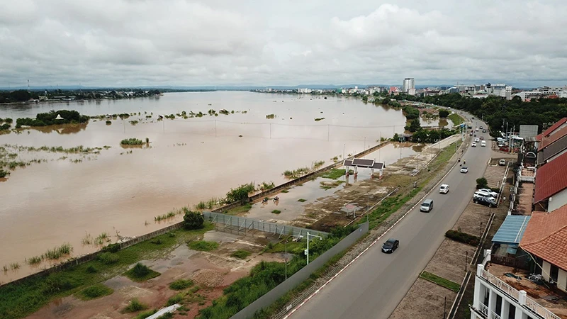 Mực nước sông Mekong dâng cao tại một đoạn chảy qua thủ đô Vientiane, Lào. (Ảnh: Ủy hội sông Mekong quốc tế)