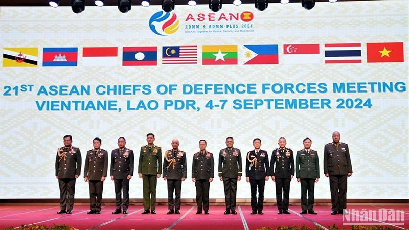 Các Trưởng đoàn các nước ASEAN tham dự Hội nghị. (Ảnh: Hải Tiến)