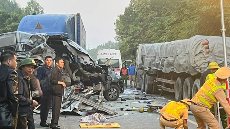 Hiện trường vụ tai nạn giao thông tại huyện Hữu Lũng, tỉnh Lạng Sơn.