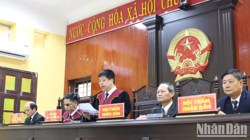 Hội đồng xét xử tòa án nhân dân tỉnh Lạng Sơn.
