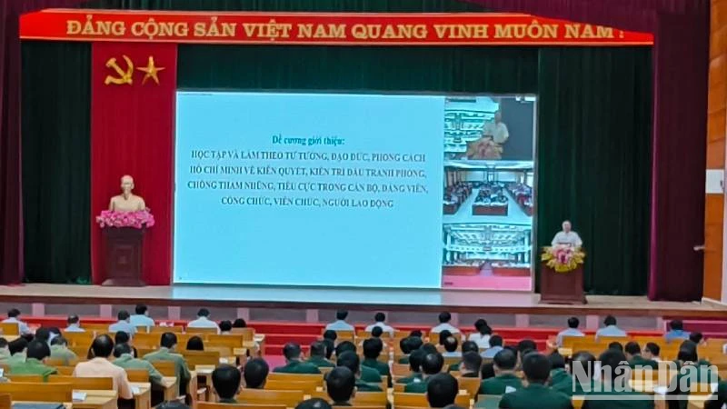 Tỉnh ủy Lạng Sơn, triển khai chuyên đề: “Học tập và làm theo tư tưởng, đạo đức, phong cách Hồ Chí Minh”.