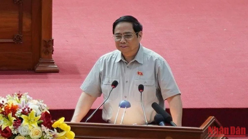 Thủ tướng Phạm Minh Chính tại buổi tiếp xúc cử tri thành phố Cần Thơ.