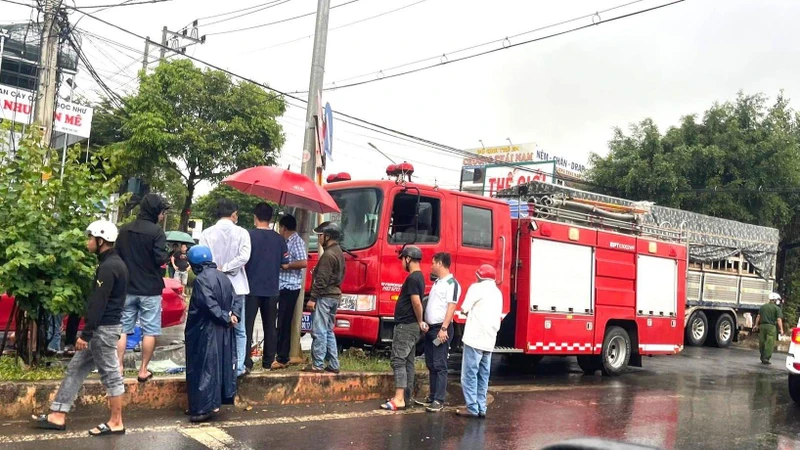 Đắk Lắk: Va chạm với xe cứu hỏa, 1 người tử vong tại chỗ