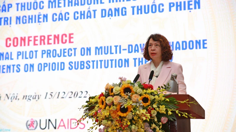 PGS, TS Nguyễn Thị Liên Hương, Thứ trưởng Y tế phát biểu tại hội nghị. 