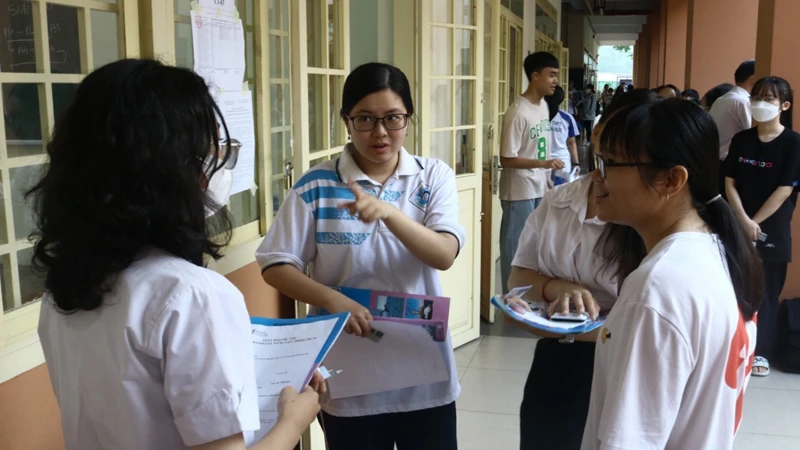 Thí sinh tham gia kỳ thi đánh giá năng lực đợt 2 năm 2023 do Đại học Quốc gia Thành phố Hồ Chí Minh tổ chức.