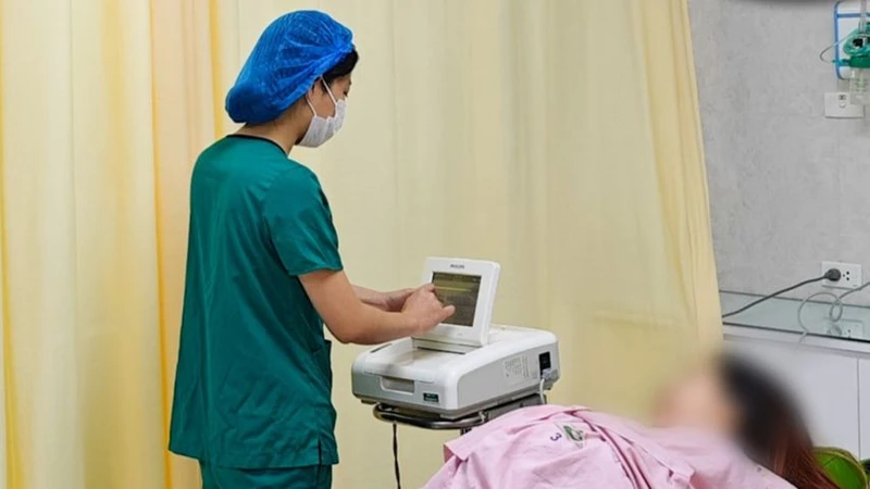 Sản phụ cần được theo dõi thai kỳ tại cơ sở y tế uy tín.