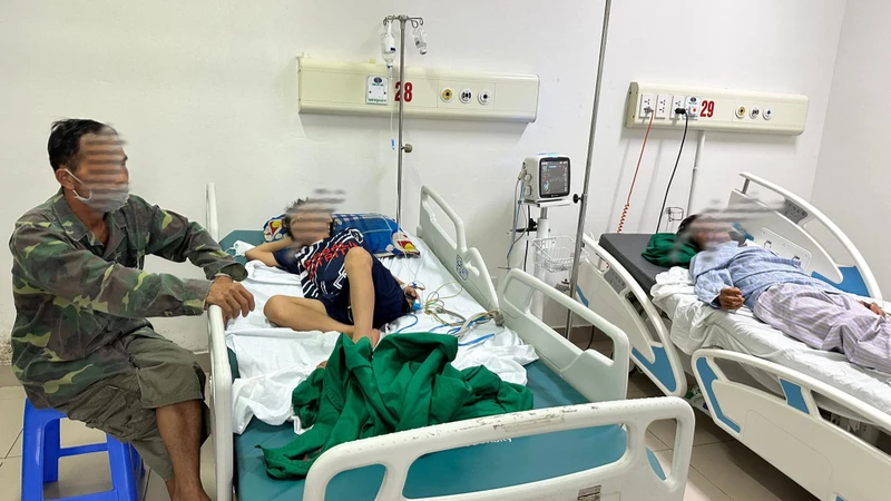 Bệnh viện Bệnh Nhiệt đới Trung ương đang tiếp nhận điều trị cho 2 người bệnh ở Bắc Kạn.