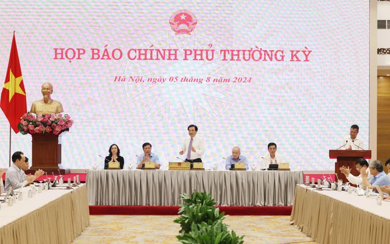 Quang cảnh buổi họp báo. (Ảnh: VGP)