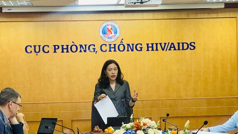 Phó Giáo sư, Tiến sĩ Phan Thị Thu Hương, Cục trưởng Cục Phòng, chống HIV/AIDS phát biểu tại chương trình.