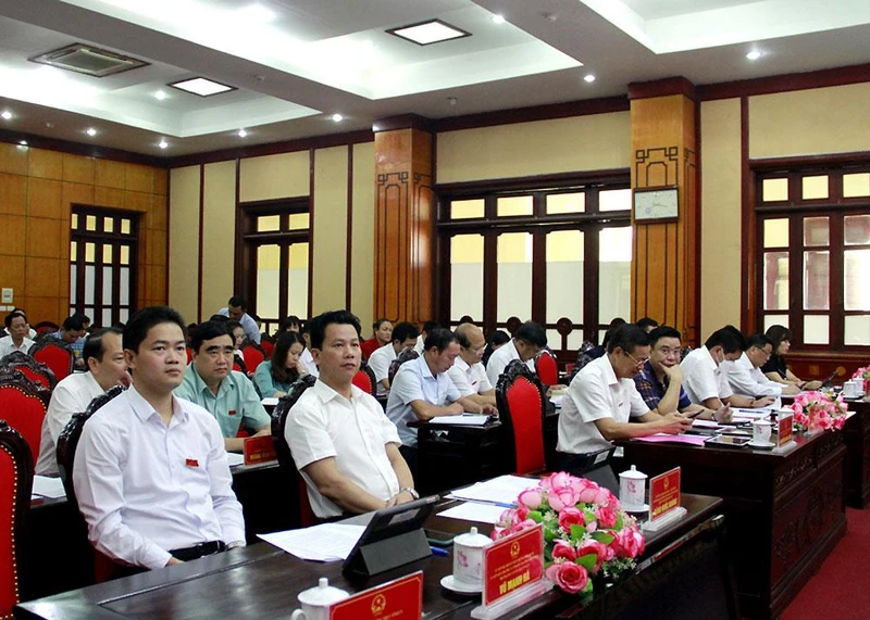 Các đại biểu dự kỳ họp HĐND tỉnh Hà Giang.