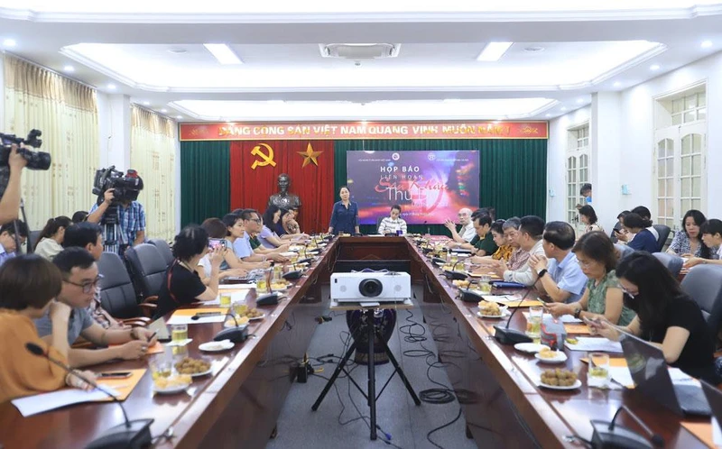 Toàn cảnh cuộc họp báo tại Hà Nội.