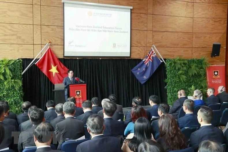 Chủ tịch Quốc hội Vương Đình Huệ phát biểu tại Diễn đàn Hợp tác giáo dục Việt Nam-New Zealand. (Ảnh: Doãn Tấn/TTXVN)