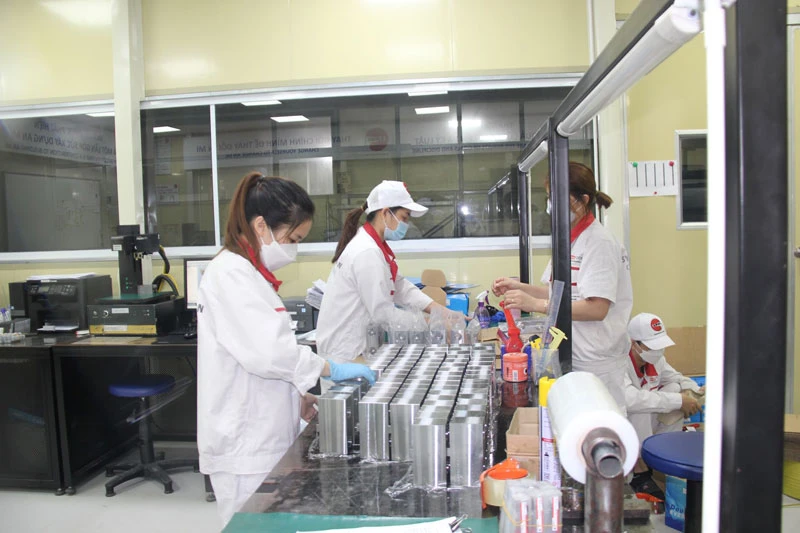 Công ty TNHH dụng cụ An Mi, khu công nghiệp dệt may Phố Nối B, tỉnh Hưng Yên sản xuất các sản phẩm cơ khí cung cấp cho công nghiệp trong nước và xuất khẩu.