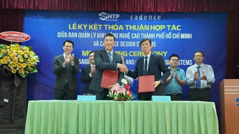 Ký kết thỏa thuận hợp tác giữa Ban Quản lý Khu Công nghệ cao Thành phố Hồ Chí Minh và Cadence Design Systems.