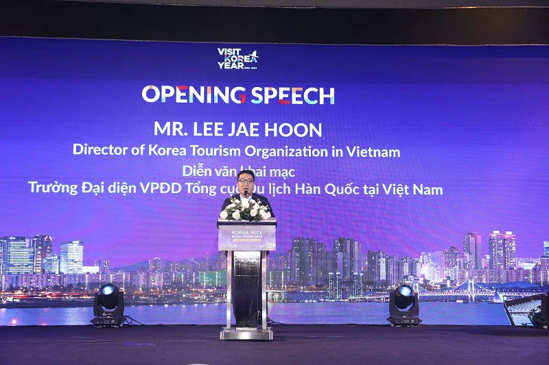 Ông Lee Jae Hoon - Trưởng đại diện KTO Việt Nam phát biểu khai mạc.
