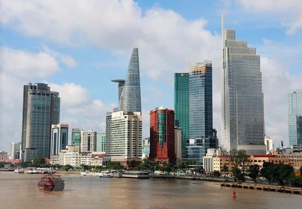 Trung tâm Thành phố Hồ Chí Minh bên sông Sài Gòn. 