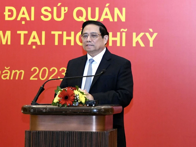 Thủ tướng Phạm Minh Chính phát biểu ý kiến tại cuộc gặp.