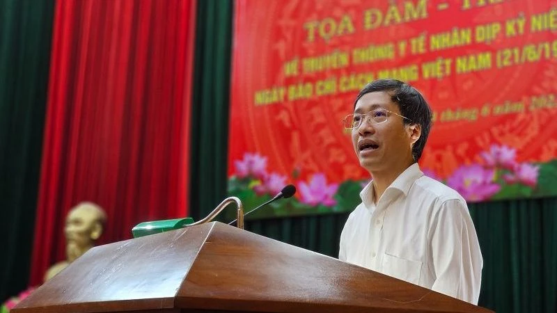 Giáo sư, Tiến sĩ Phan Trọng Lân, Cục trưởng Y tế dự phòng, Bộ Y tế cung cấp thông tin.