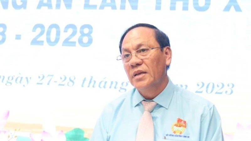 Đồng chí Lê Văn Hùng tái đắc cử Chủ tịch Hội Nông dân tỉnh Long An lần thứ X, nhiệm kỳ 2023-2028. (Ảnh: Thanh Phong)