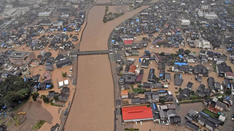 Một khu dân cư bị ngập lụt do mưa lớn ở Wajima, Tỉnh Ishikawa, Nhật Bản. (Ảnh: Reuters)