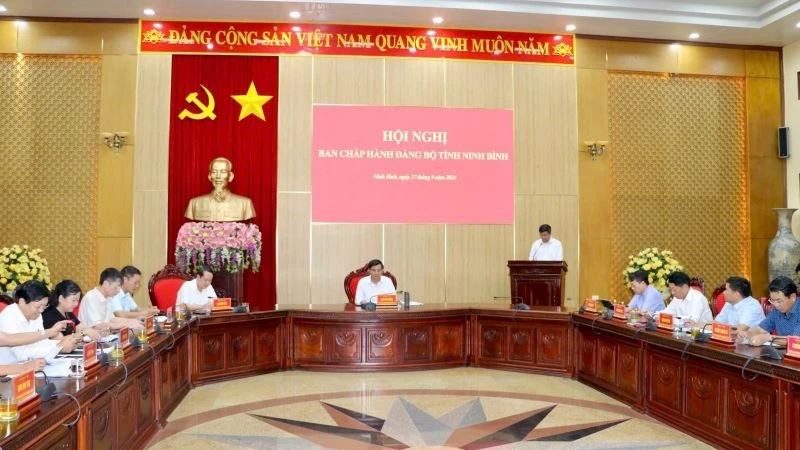 Toàn cảnh hội nghị.