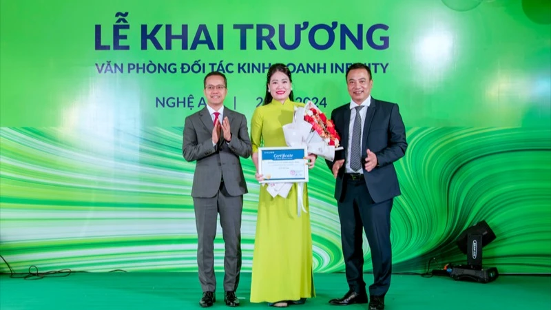 Chubb Life Việt Nam khai trương văn phòng Kênh đối tác kinh doanh Infinity ở Nghệ An.