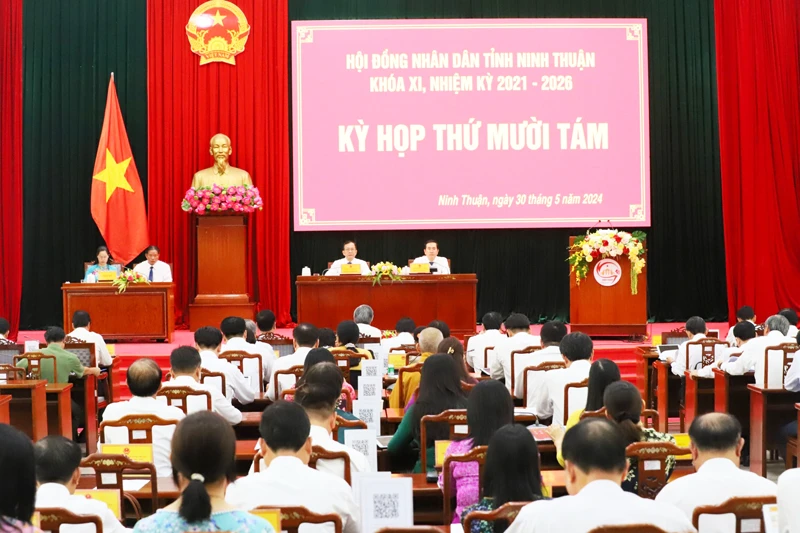 Quang cảnh kỳ họp.