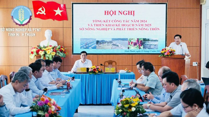 Quang cảnh buổi hội nghị. (Ảnh: NGUYỄN TRUNG)