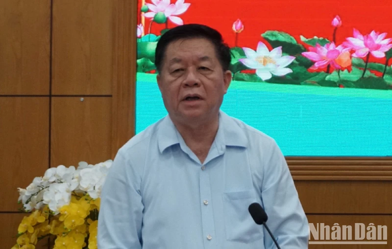 Trưởng Ban Tuyên giáo Trung ương Nguyễn Trọng Nghĩa phát biểu tại buổi làm việc.