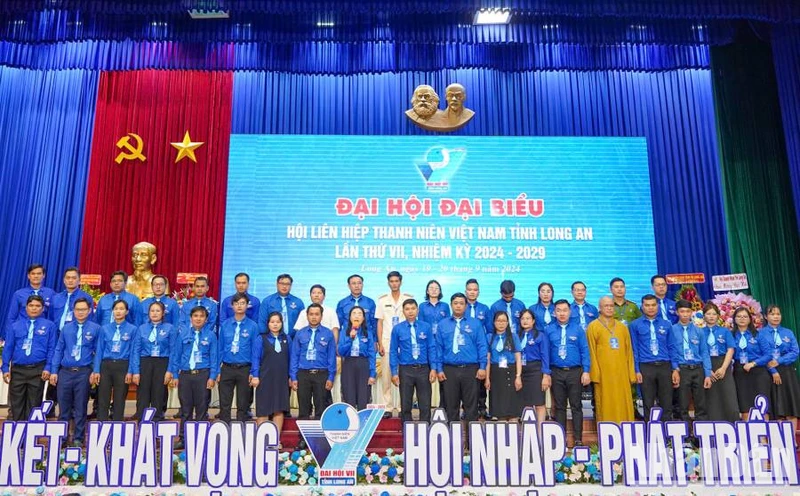 41 Ủy viên Ủy ban Hội Liên hiệp Thanh niên Việt Nam tỉnh khóa VII, nhiệm kỳ 2024-2029 ra mắt Đại hội. 