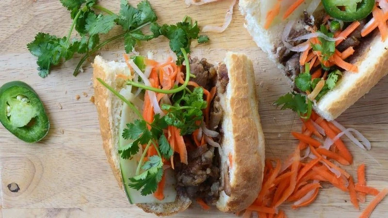 Bánh mì của Việt Nam là một trong 24 món bánh mì kẹp ngon nhất thế giới. (Ảnh: CNN) 