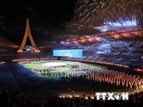 [Ảnh] Ấn tượng nghi thức thắp đuốc khai mạc ASEAN Para Games 12