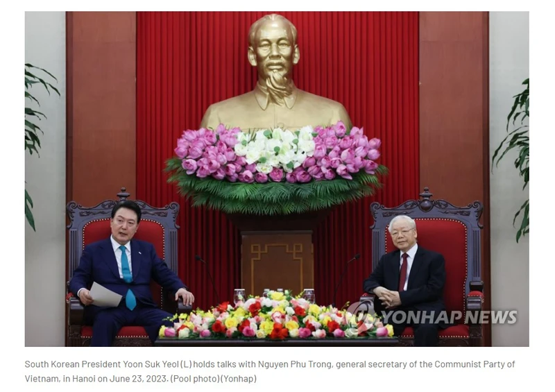 Hãng tin Yonhap đưa tin, ảnh Tổng thống Yoon Suk Yeol hội kiến Tổng Bí thư Đảng Cộng sản Việt Nam Nguyễn Phú Trọng vào ngày 23/6. (Ảnh chụp màn hình)