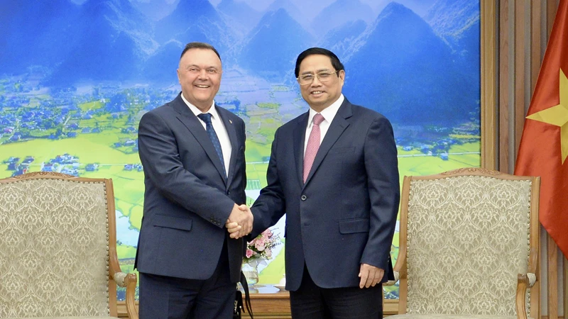 Thủ tướng Phạm Minh Chính tiếp ông Ivan Petrov, Chủ tịch Liên đoàn các Hiệp hội Giao nhận vận tải quốc tế (FIATA).