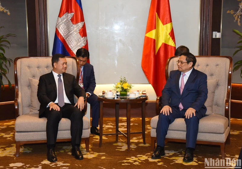 Hai Thủ tướng trao đổi trước khi Thủ tướng Hun Manet rời Hà Nội, lên đường về nước.