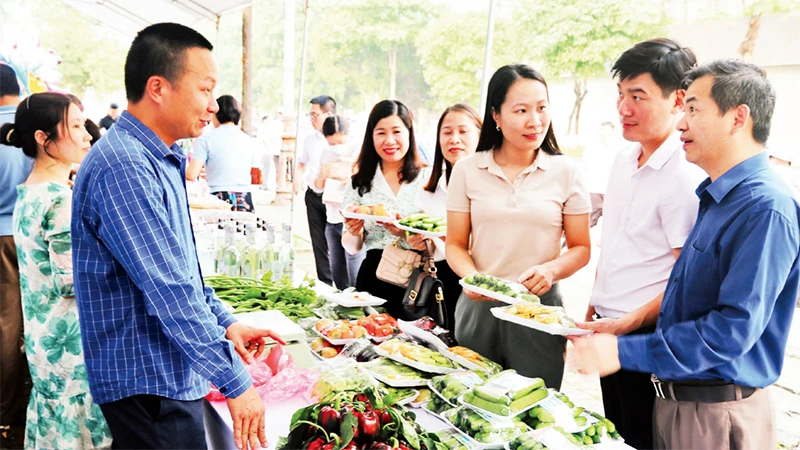 Tại phiên chợ kết nối nông sản tỉnh Bắc Ninh năm 2023.