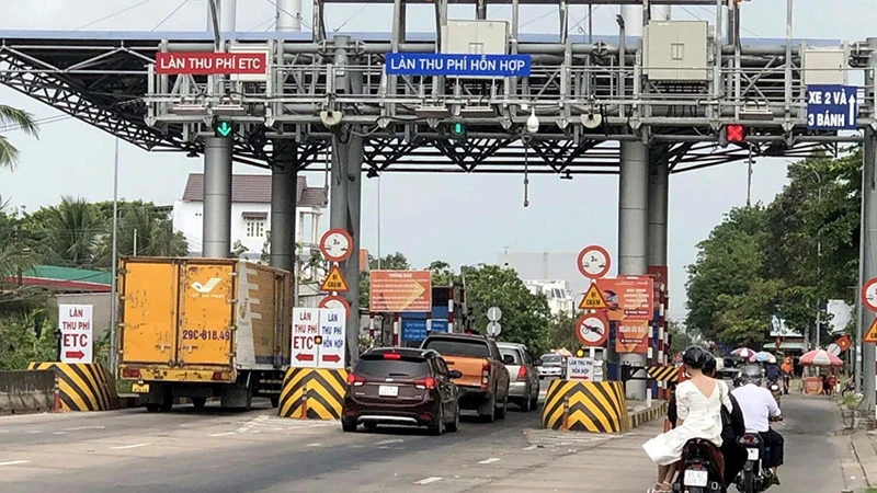 Trạm thu phí dự án BOT nâng cấp Quốc lộ 91 từ thành phố Cần Thơ đi tỉnh Hậu Giang.