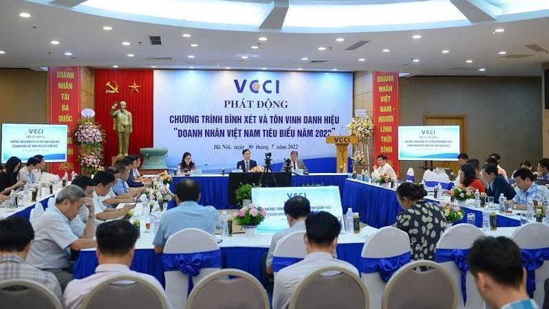 Lễ phát động chương trình bình xét và trao tặng danh hiệu “Doanh nhân Việt Nam tiêu biểu” năm 2022. 