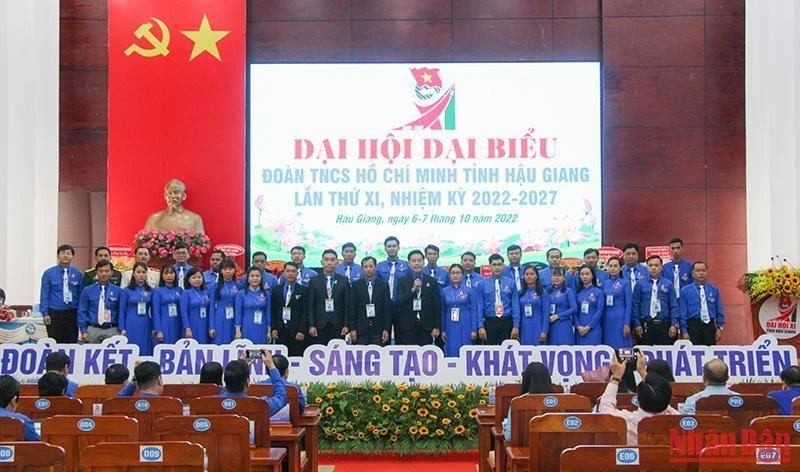 Ra mắt Ban Chấp hành Đoàn Thanh niên Cộng sản Hồ Chí Minh tỉnh Hậu Giang khóa mới.