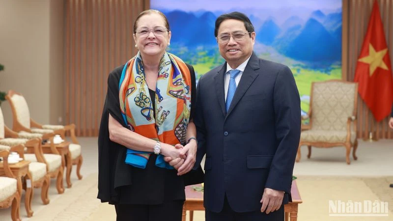 Thủ tướng Phạm Minh Chính tiếp Bộ trưởng Ngoại giao nước Cộng hòa El Salvador Alexandra Hill Tinoco. 
