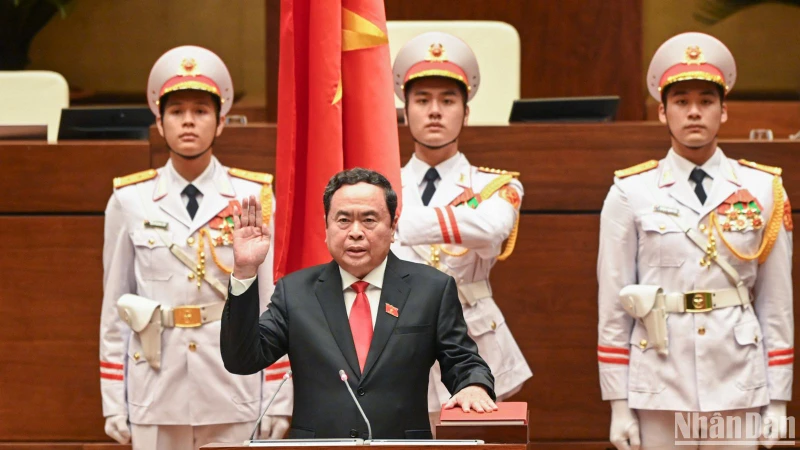 Chủ tịch Quốc hội Trần Thanh Mẫn tuyên thệ nhậm chức. Ảnh: LINH KHOA.