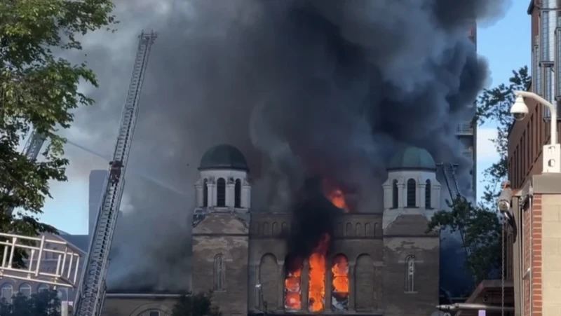 Nhà thờ St. Anne bị cháy rụi. Nguồn: CP24/TTXVN