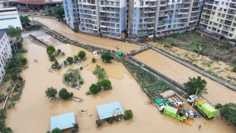 Cảnh ngập lụt sau những trận mưa lớn tại Trùng Khánh, Trung Quốc, ngày 11/7/2024. (Ảnh: THX/TTXVN)